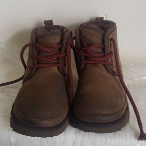 Boys uggs boots